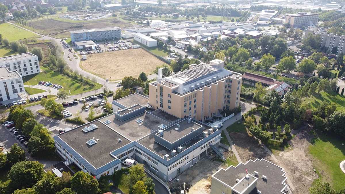 Luftaufnahme der Klinik Bad Windsheim mit Umgebung
